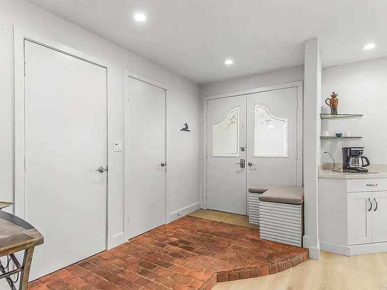 2462 Lozana Rd — Photo 15
