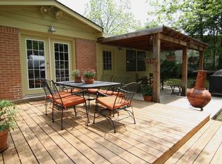 2304 Del Curto Rd, Austin, TX 78704