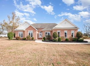1611 Scuffletown Rd, Fountain Inn, SC 29644