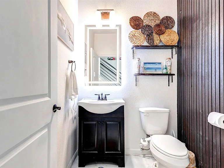 22127 Roxanne Field Ln — Photo 16