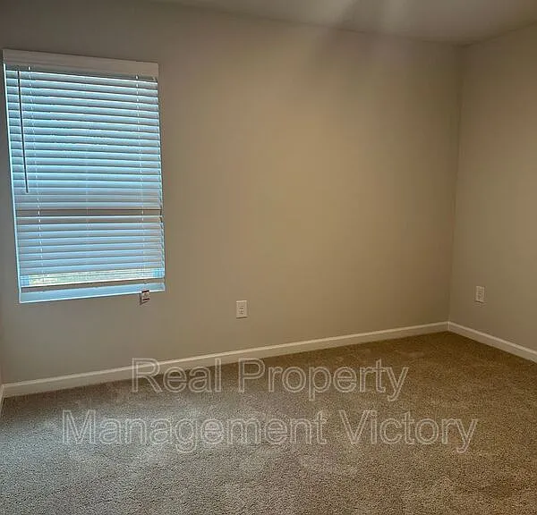 134 Marina Dr — Photo 6