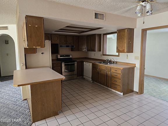 4th image of 2042 Cosnina Dr