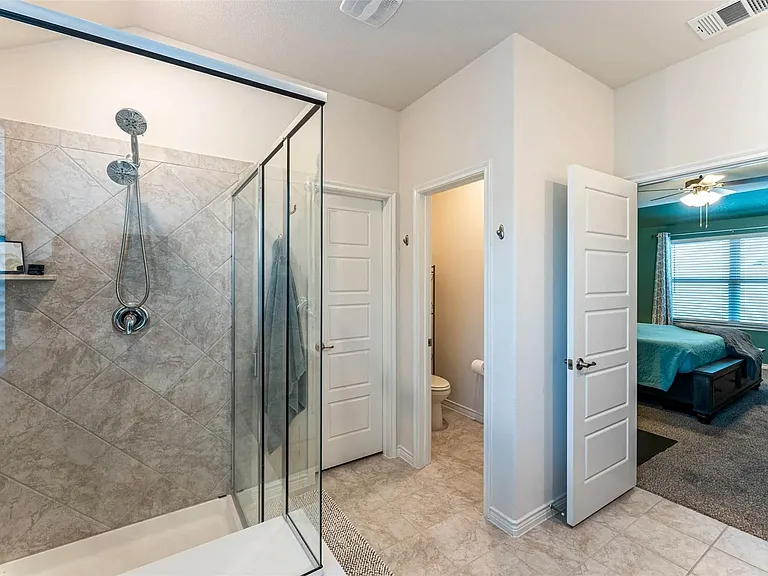 2708 Franklin Dr — Photo 13