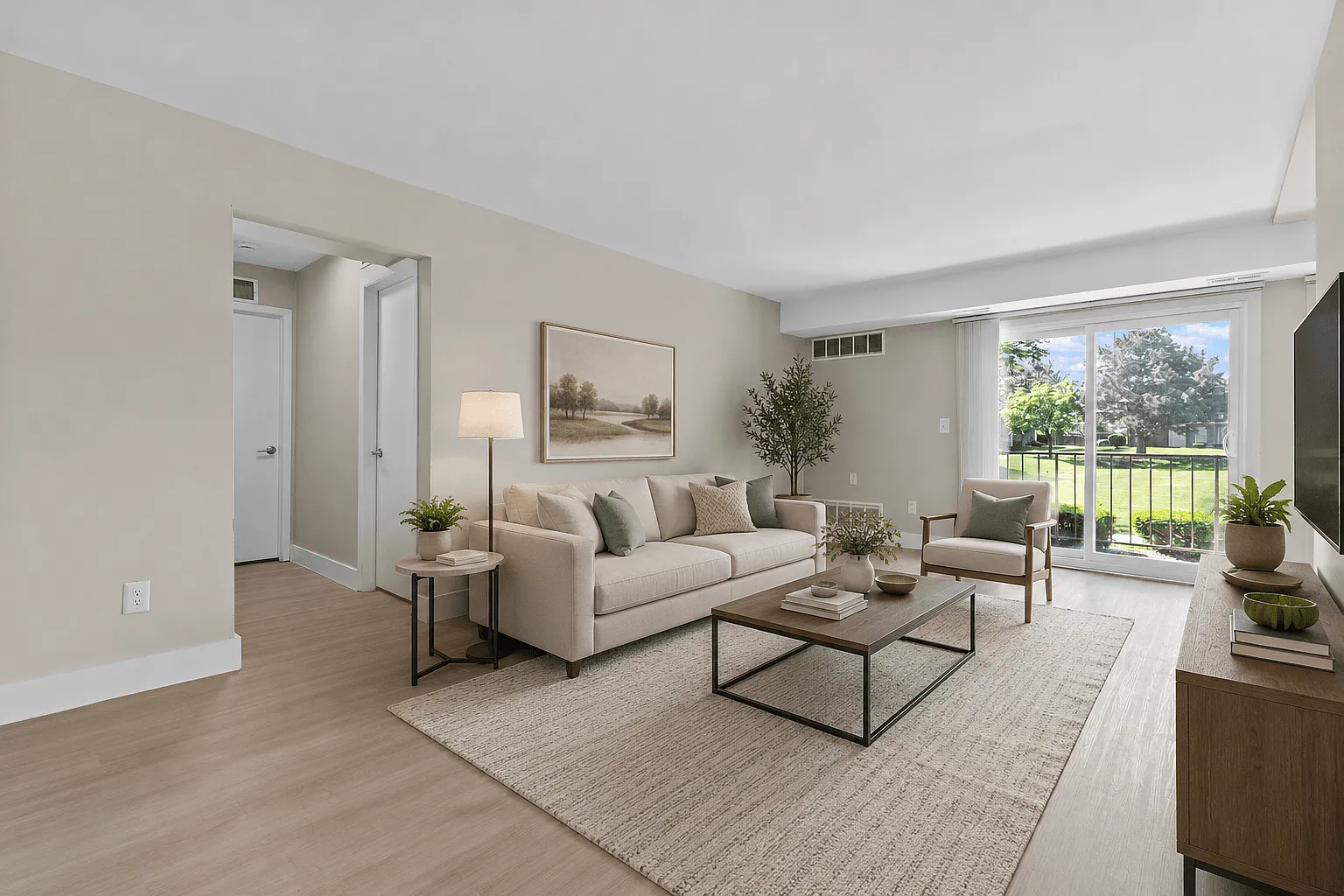 Sunnymede Apartments - Troy, MI — Photo 3