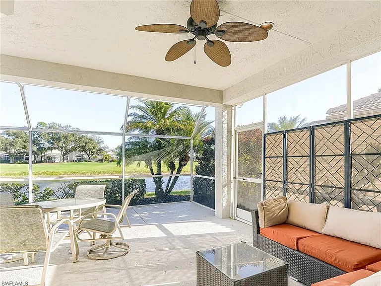 8529 Fairway Bend Dr — Photo 4