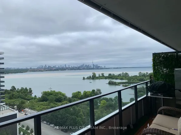 20 Shore Breeze Dr, Toronto, ON