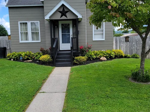 109 Ward Ave, Elkins, WV 26241