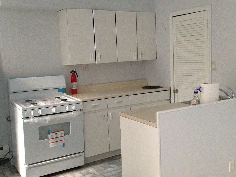 New fridge & stove in kitchen