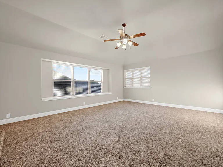 2412 Kemerton Dr — Photo 19