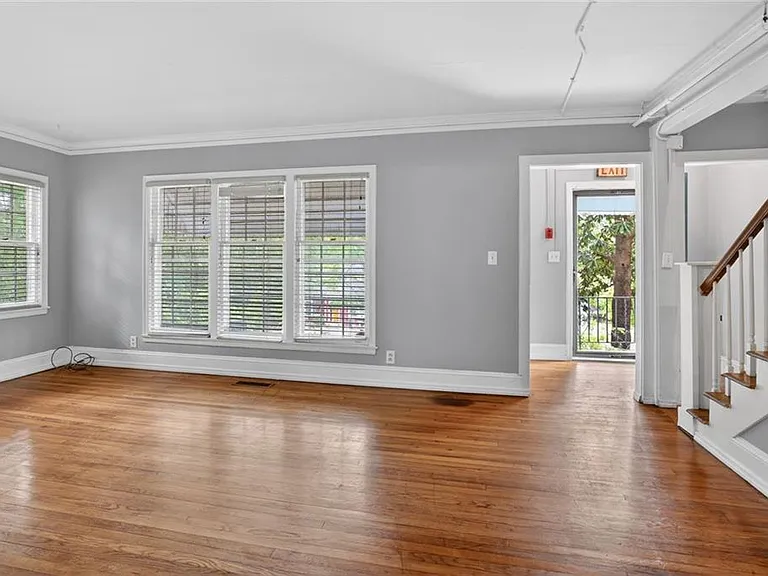 2728 Winburn Ter — Photo 3