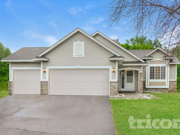 2739 Zumbrota Cir NE