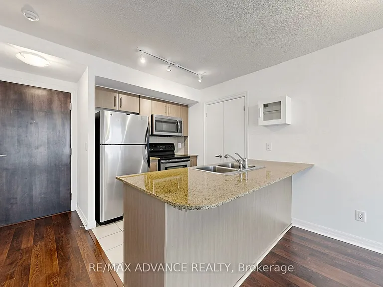 12 Yonge St #1805 — Photo 7