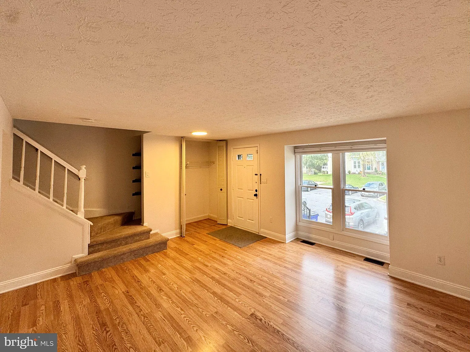 2 bed, 3.5 bath, 2280 sqft, $2,700 — Photo 3