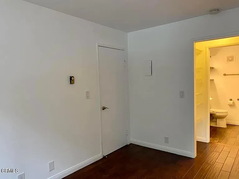 5850 Benner St #201 — Photo 8