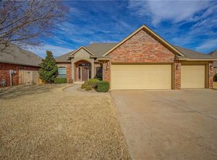 10209 SW 28th St, Yukon, OK 73099
