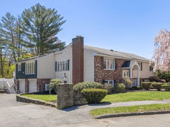 5 Manter Ct, Saugus, MA 01906