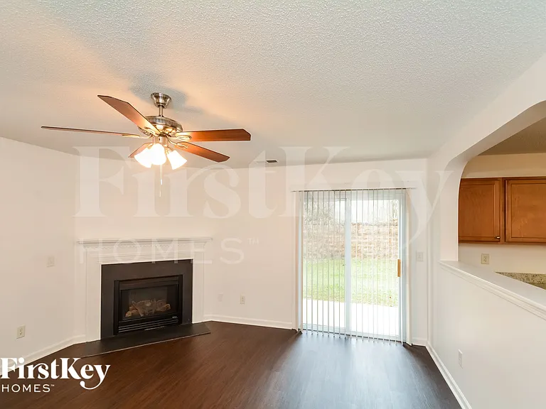 157 Brookhaven Dr — Photo 2