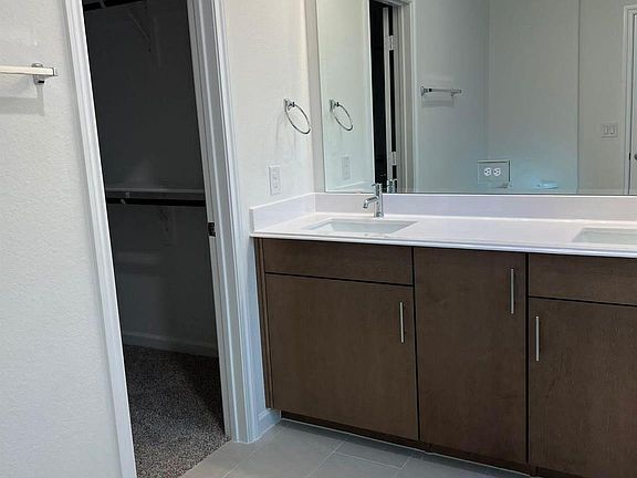 4th image of 1243 Mill Pl