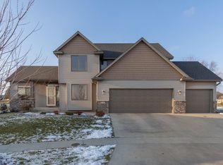 1740 Echo Ridge St SW, Rochester, MN 55902