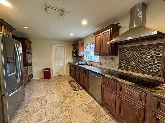 4th image of 4003 SE 26th Street