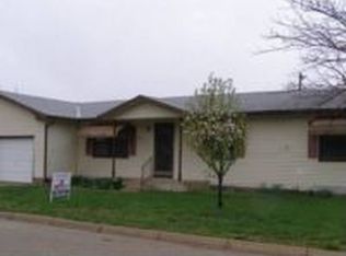 905 Elizabeth St, Ellsworth, KS 67439