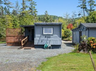 910 S Easy St, Rockaway Beach, OR 97136