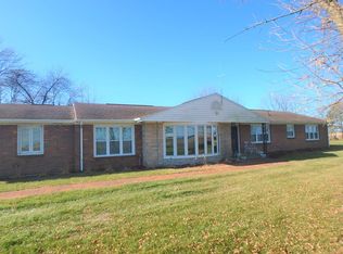 51821 State Highway 15, Edina, MO 63537