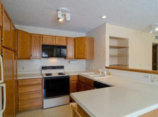 5656 Sanibel Dr, Hopkins, MN 55343