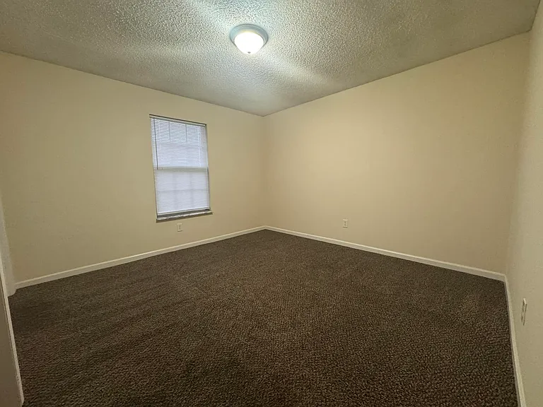1712 McGregor Ct #C — Photo 13
