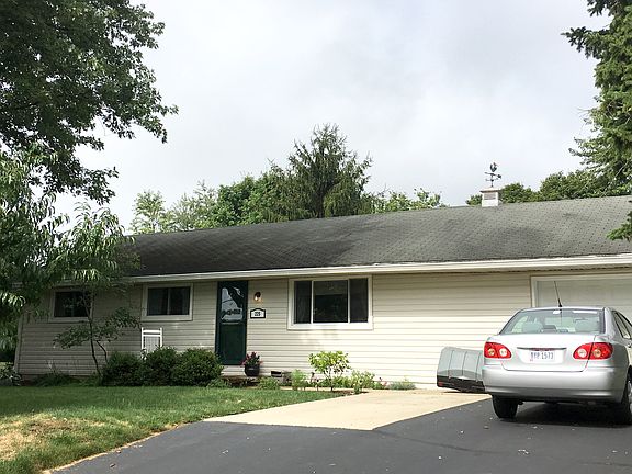 2nd image of 225 N Chillicothe St