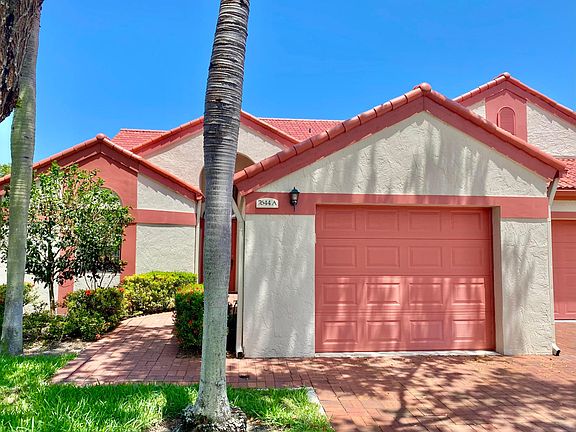 5th image of 7644 Lexington Club Boulevard #A