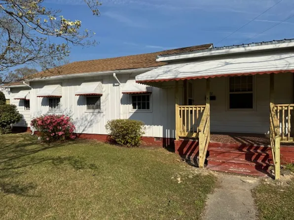 202 Kenneth Blvd, Havelock, NC 28532