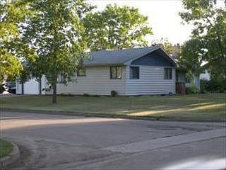1st image of 952 1st St N