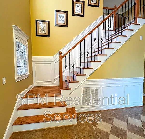 726 Wine Cellar Cir — Photo 4