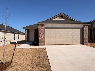 1124 Colt Dr, Guthrie, OK 73044