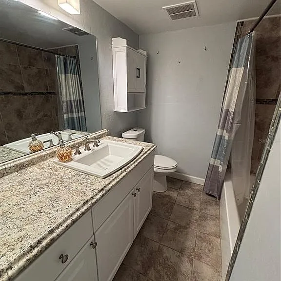 1008 Estremadura Dr — Photo 14