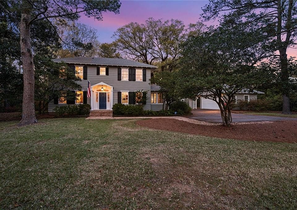 1st image of 2 Westgate Rd