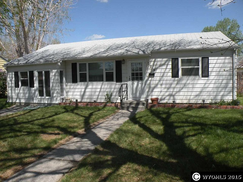 1st image of 709 S 11th St