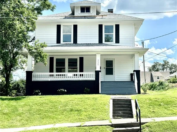 220 E 7th St, Maryville, MO 64468