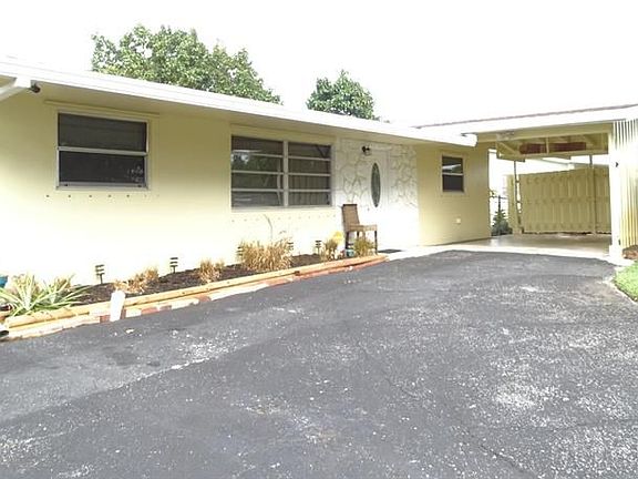 2nd image of 1399 Victoria Dr