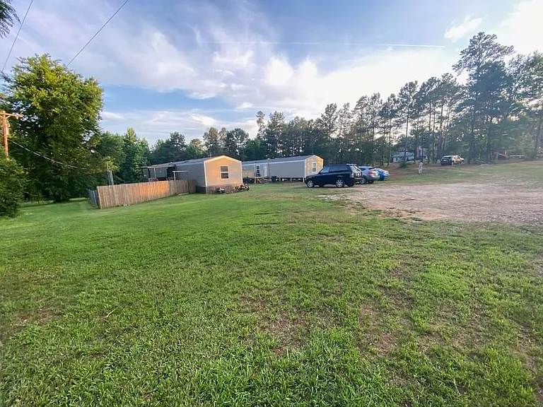 7338 E Highway 135 — Photo 17
