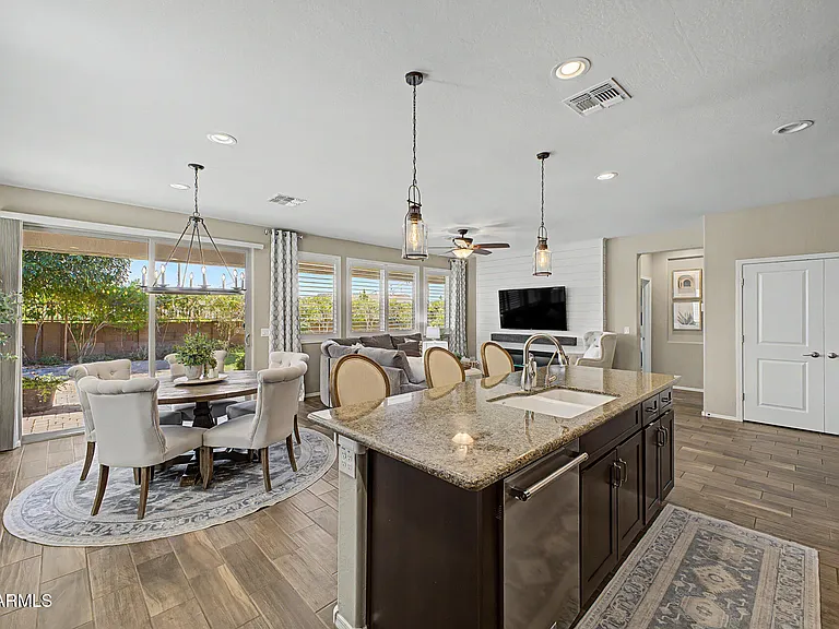 22503 E Calle De Flores — Photo 15
