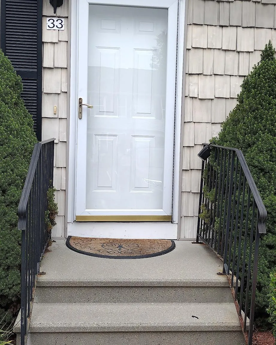 2 bed, 1350 sqft, $2,700 — Photo 1