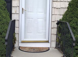 33 Firethorn Dr, Glastonbury, CT 06033