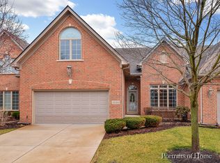 1096 Catherine Ave, Naperville, IL