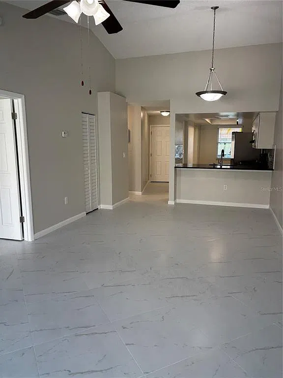 2 bed, 2.0 bath, 1000 sqft, $1,900 — Photo 4