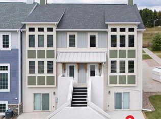 3208 Jericho Rd, Bismarck, ND 58503