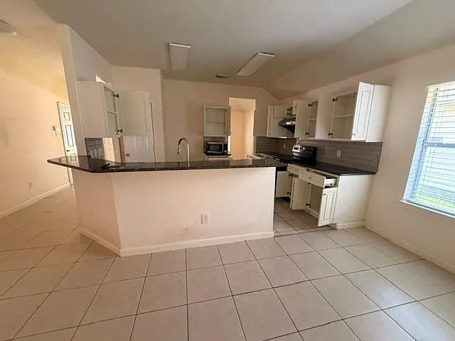 3010 Stonecross Ln — Photo 5