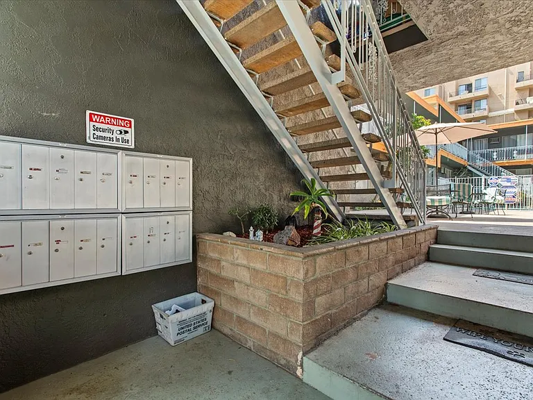 Lanewood — Photo 25