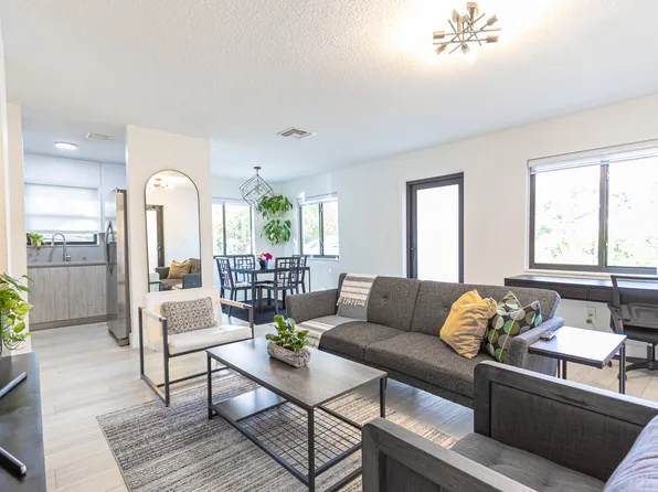 518 NW 94th St, Miami, FL 33150